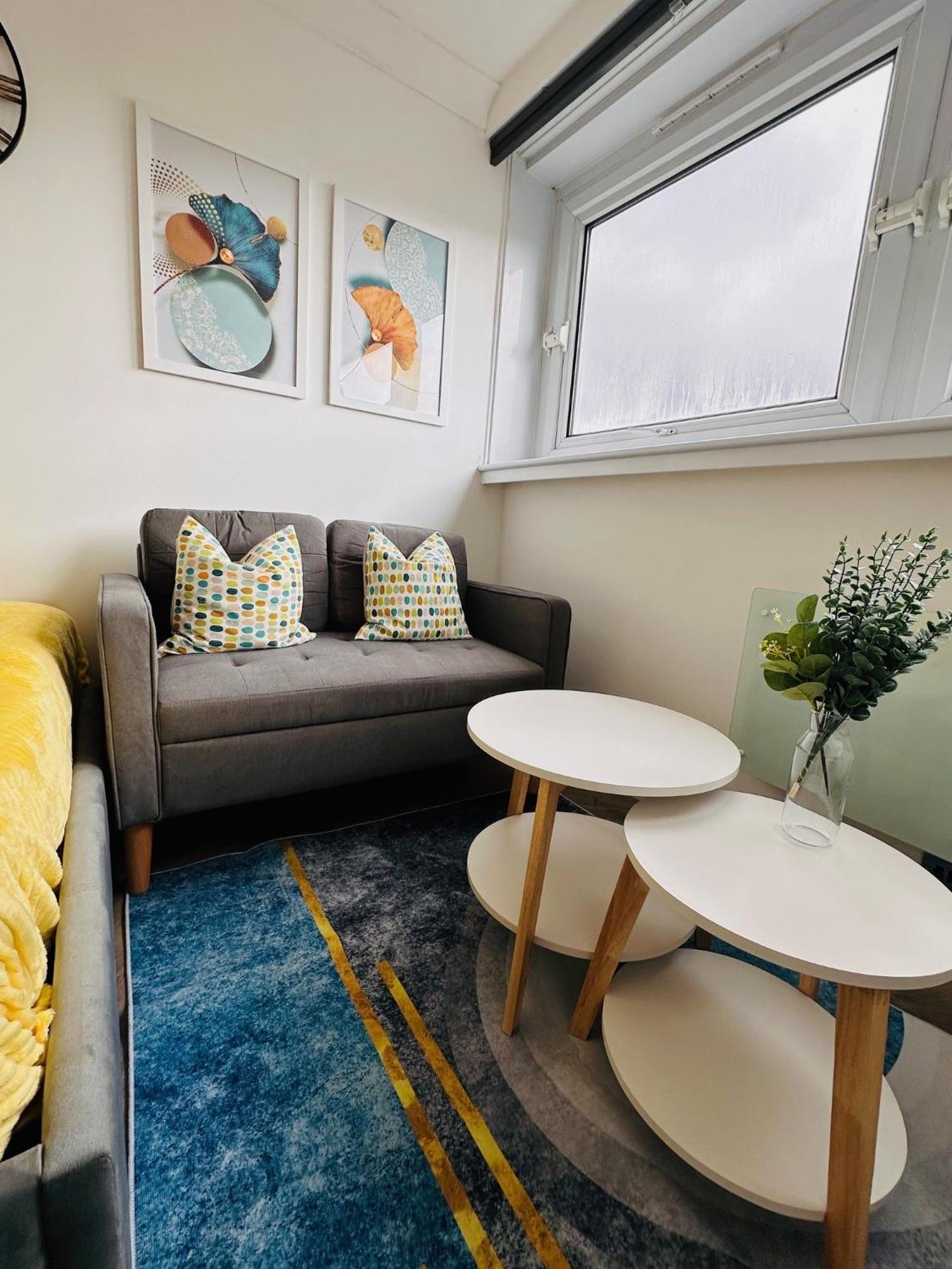 R1 - Private Room In Modern Shared Apartment, Each With Kitchenette, Central Бирмингем Экстерьер фото
